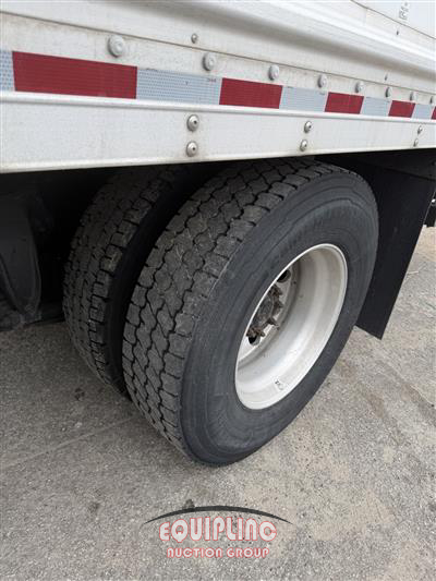 2016 Freightliner M2 4X2 S/A 26FT NON CDL BOX TR