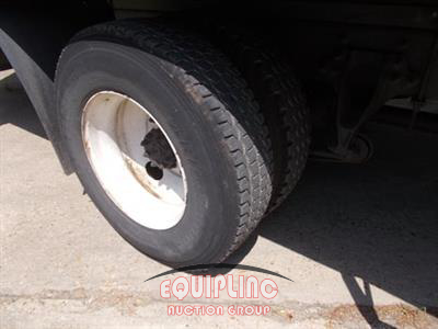 2020 International MV607 4X2 SA 26FT NON CDL BOX 