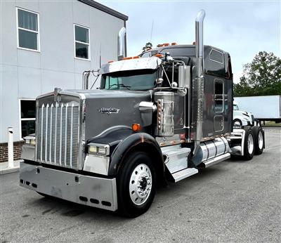 2000 Kenworth W900