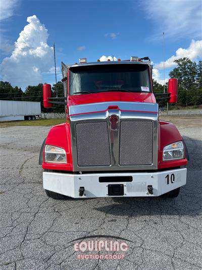 2020 Kenworth T880 TRI/A DUMP TRUCK 