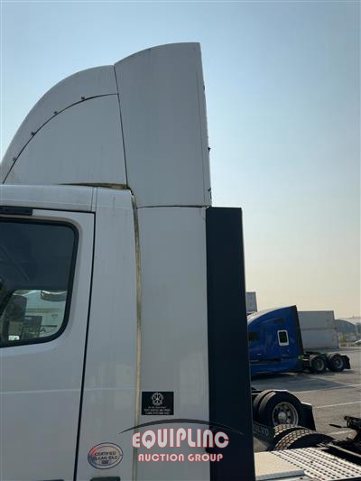 2016 Volvo VNL 6X4 T/A DAY CAB TRUCK