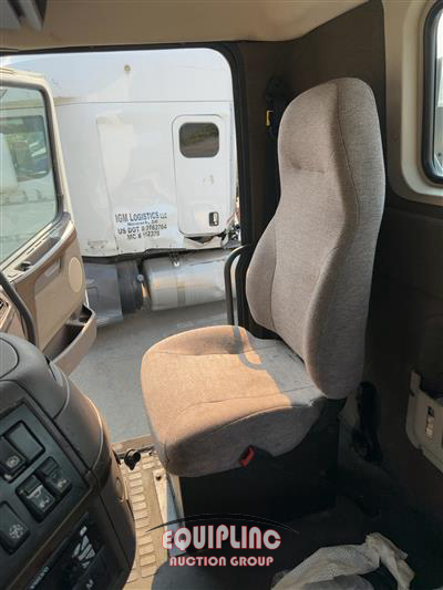 2016 Volvo VNL 6X4 T/A DAY CAB TRUCK