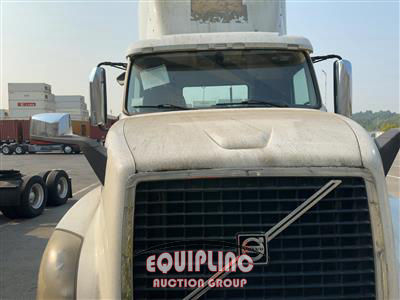 2016 Volvo VNL 6X4 T/A DAY CAB TRUCK