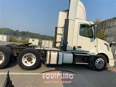 2016 Volvo VNL 6X4 T/A DAY CAB TRUCK