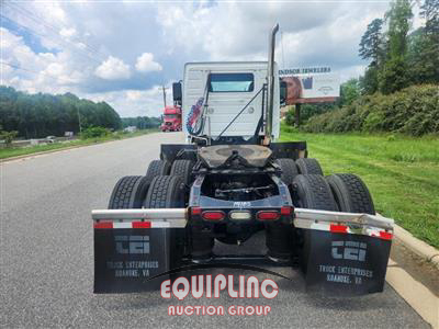 2015 Volvo VNL64T300 6X4 T/A DAY CAB TRUC