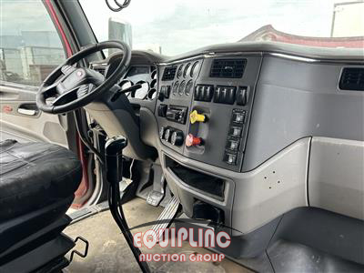 2015 Peterbilt 567 6X4 T/A DAY CAB TRUCK TRAC