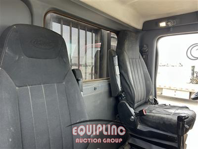 2015 Peterbilt 567 6X4 T/A DAY CAB TRUCK TRAC