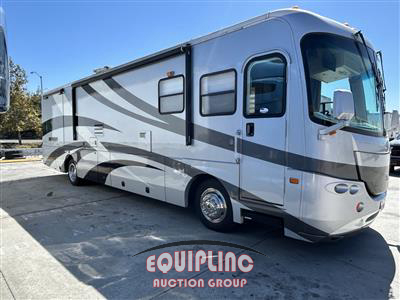 2004 Freightliner XC Chassis