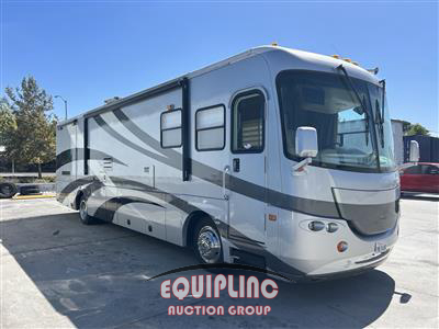 2004 Freightliner XC Chassis