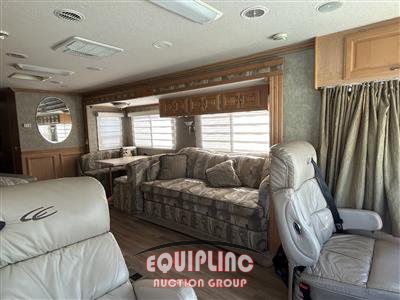 2004 Freightliner XC Chassis