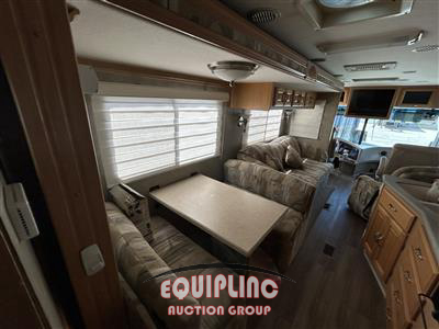 2004 Freightliner XC Chassis