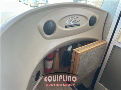 2004 Freightliner XC Chassis