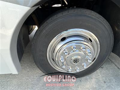 2004 Freightliner XC Chassis