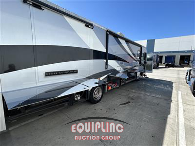 2004 Freightliner XC Chassis