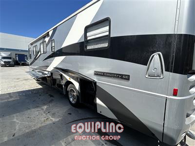 2004 Freightliner XC Chassis