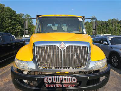 2019 International 4300 4X2 S/A FLATBED
