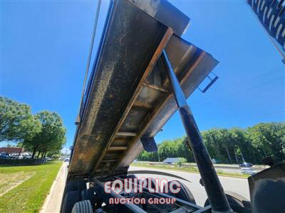 2017 Mack GRANITE GU713 QUAD AXLE DUMP T