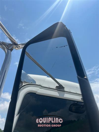 2019 Peterbilt 337 4X2 S/A ROLLBACK TRUCK