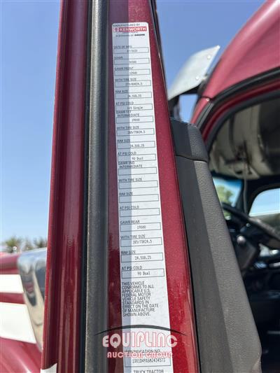 2021 Kenworth W900 6X4 T/A SLEEPER TRUCK TRA