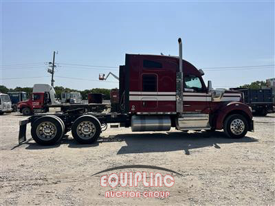 2021 Kenworth W900 6X4 T/A SLEEPER TRUCK TRA