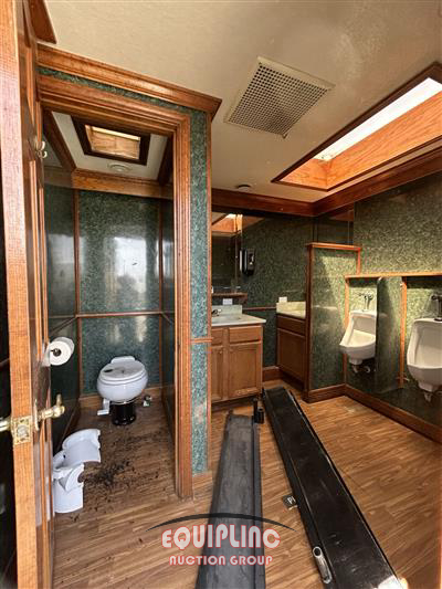 2005  RESTROOM 