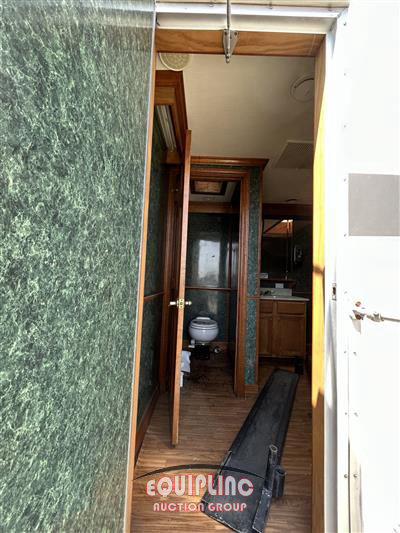 2005  RESTROOM 