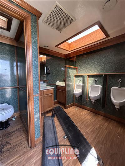 2005  RESTROOM 