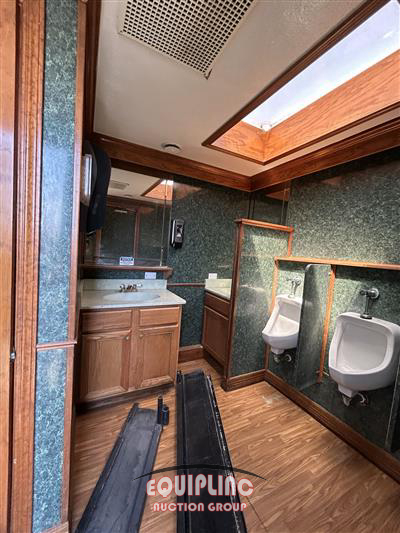2005  RESTROOM 
