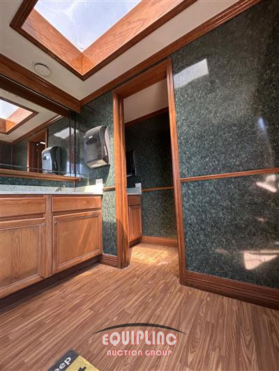 2005  RESTROOM 