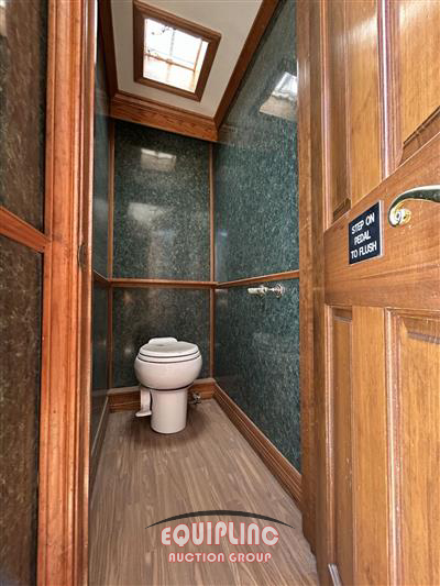2005  RESTROOM 