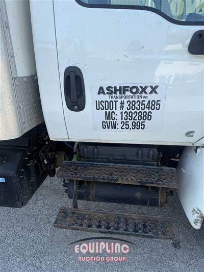 2020 International MV607 4X2 SA 26FT NON CDL BOX 