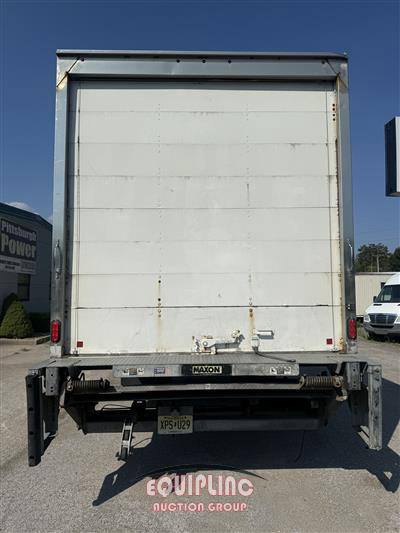 2020 International MV607 4X2 SA 26FT NON CDL BOX 