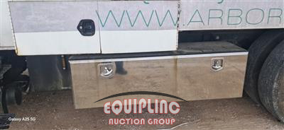 2008 International 4300 4XZ S/A CHIPPER TRUCK