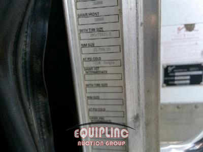 2020 Peterbilt 337 4X2 S/A 26FT NON CDL BOX T