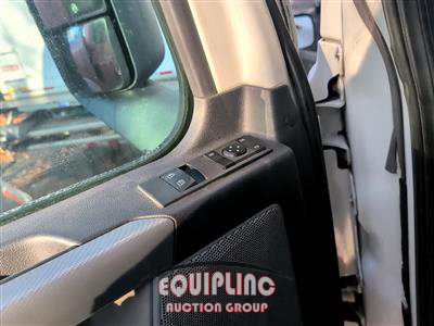 2018 Freightliner CASCADIA 6X4 T/A SLEEPER TRUCK