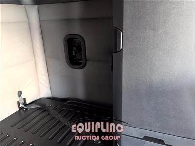 2018 Freightliner CASCADIA 6X4 T/A SLEEPER TRUCK
