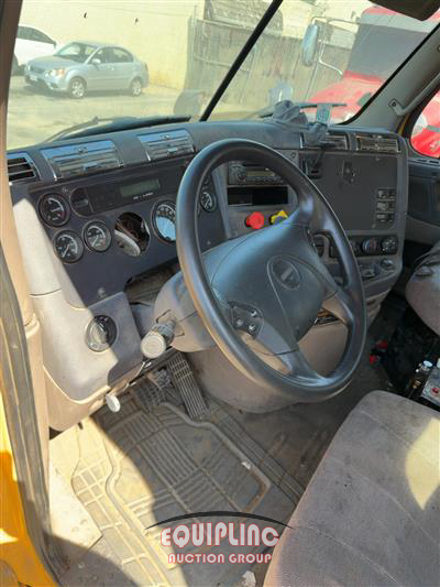 2013 Freightliner CASCADIA TRI/A DUMP TRUCK