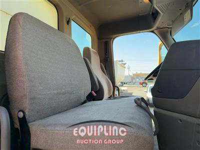 2013 Freightliner CASCADIA TRI/A DUMP TRUCK