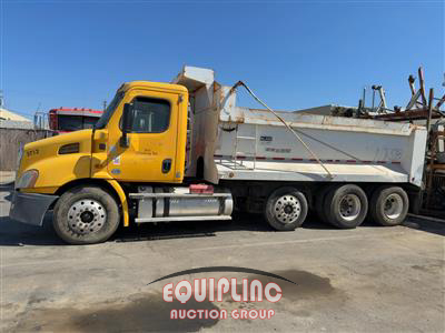 2013 Freightliner CASCADIA TRI/A DUMP TRUCK