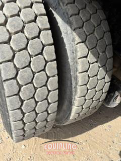 1996 Ford L8000