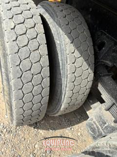 1996 Ford L8000