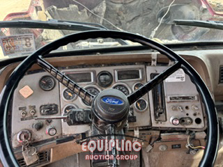1996 Ford L8000