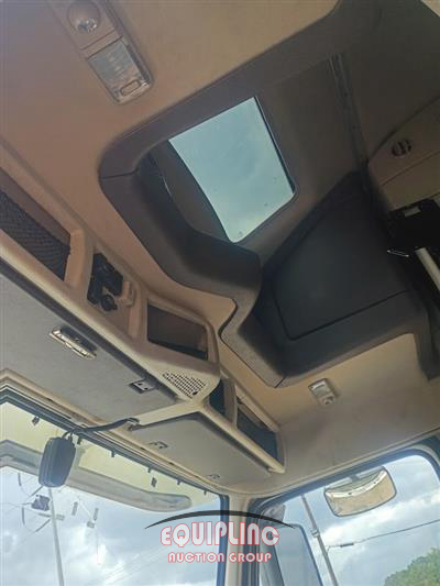 2018 Volvo VNL 670 6X4 T/A SLEEPER TRUCK 