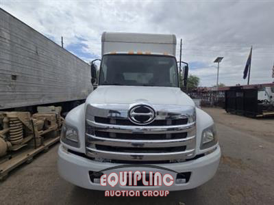 2017 Hino 268 4X2 S/A 26FT NON CDL BOX T