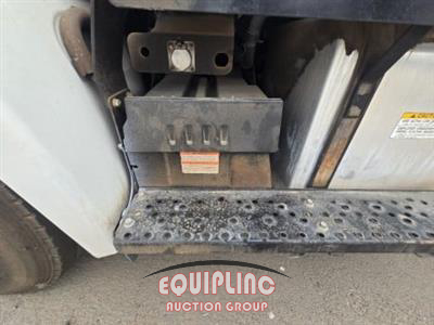 2017 Hino 268 4X2 S/A 26FT NON CDL BOX T