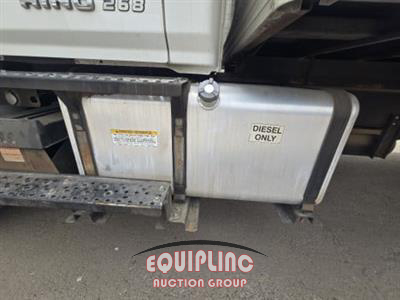 2017 Hino 268 4X2 S/A 26FT NON CDL BOX T