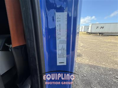 2019 Freightliner CASCADIA 6X4 T/A SLEEPER TRUCK