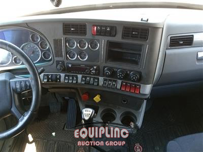 2018 Kenworth T680 T/A SLEEPER TRUCK
