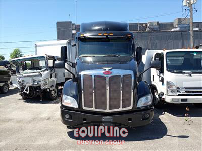 2018 Peterbilt 579 6X4 T/A SLEEPER TRUCK TRAC
