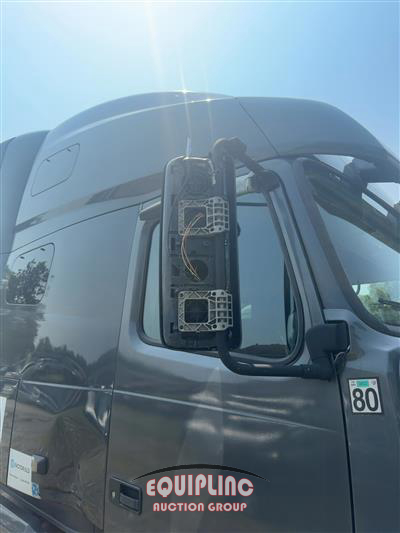 2022 Volvo VNL 760 6X4 T/A SLEEPER TRUCK 